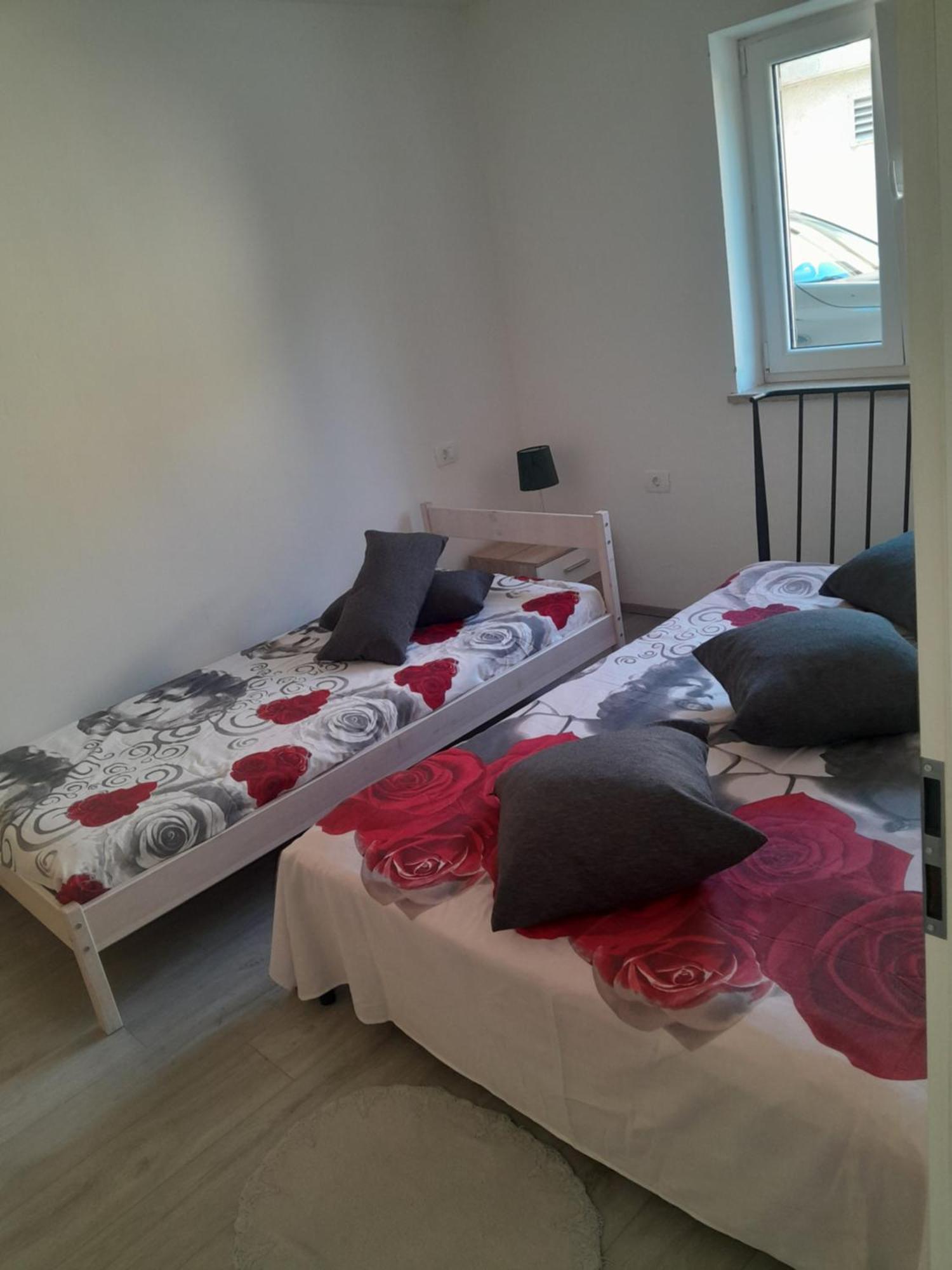 Apartmaji Струньян Экстерьер фото